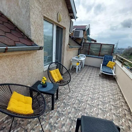 Апартамент Одесос Apartment *
